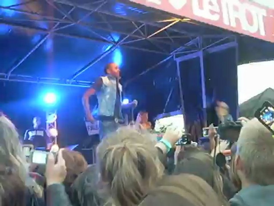 Colonel Reyel " Dis moi oui " " Des ricochets "