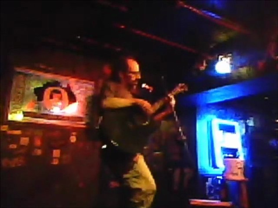 i'm not going anywhere (original) - chris hardy & his 4 stringed little friend