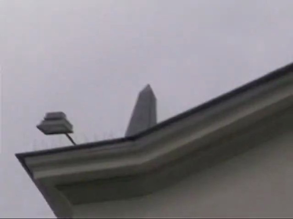 Promenade Pyramidal A Parisis