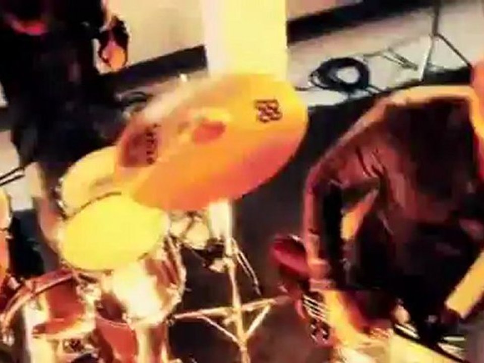 Tres Klavos - Tu juego ha terminado -