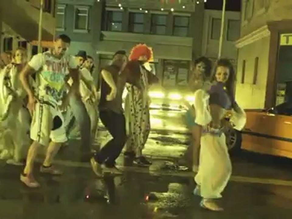 Serdar Ortaç - Ağlaya ağlaya