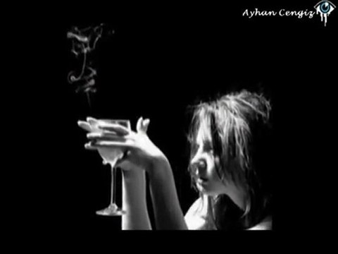 Burası Agora Meyhanesi (Şiir) - Güray İlham