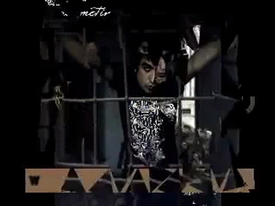 SESLİSEHİRLİ.COM Arsız Bela Kafam Dumanlı Bugünde Sarhoşum - YouTube