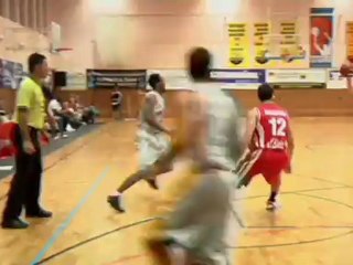 Brose Baskets besiegen s.Oliver Baskets im Benefizspiel