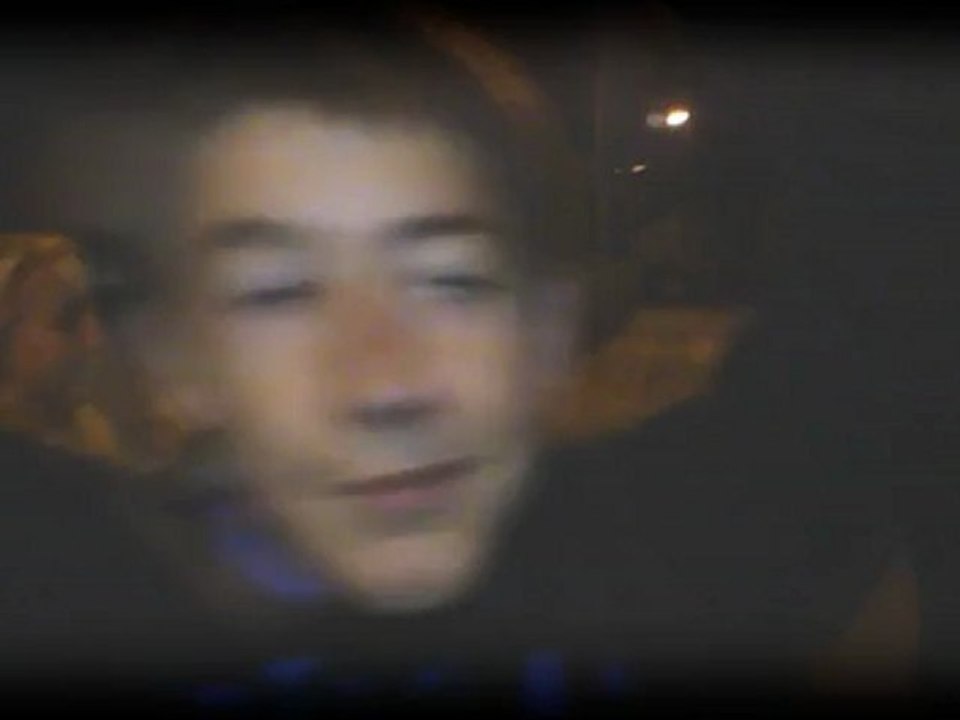 Lucas, Florine, Mathieu, Léa et Thibaud danse dans la rue :P