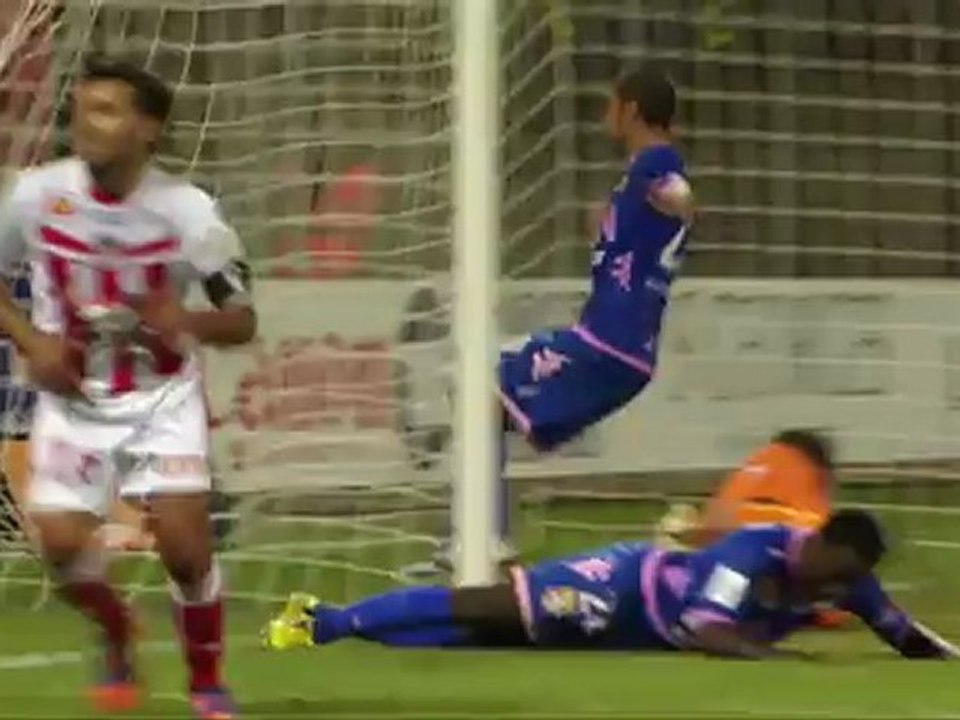But Johan CAVALLI (42ème) - AC Ajaccio - Evian TG FC (2-0) - saison 2012/2013