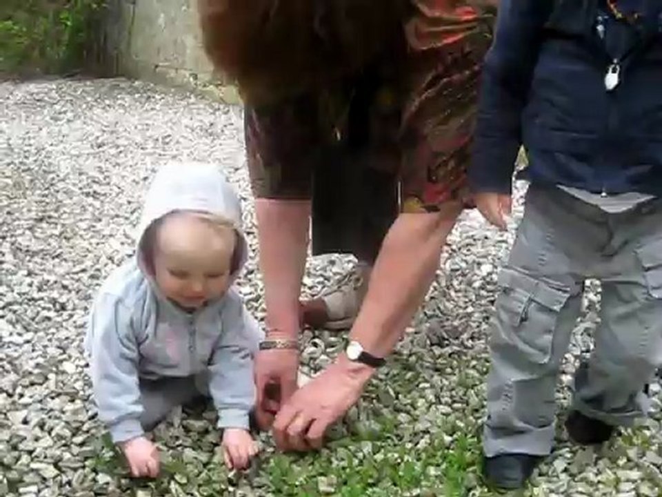 08/05/12 : mauvaises herbes avec mamy