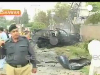 Pakistan : attentat-suicide à Peshawar