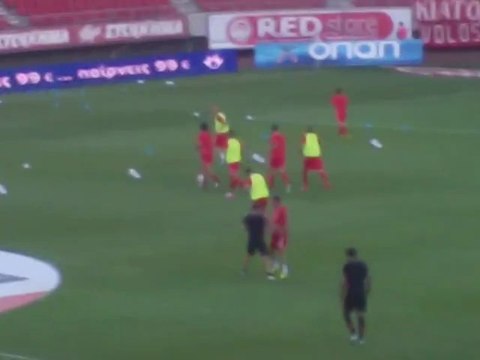 Eίσοδος παικτών Ολυμπιακού (Ολυμπιακός - Λεβαδειακός 4-0, 2012)