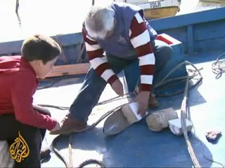 Chilean fisherman to protest new law