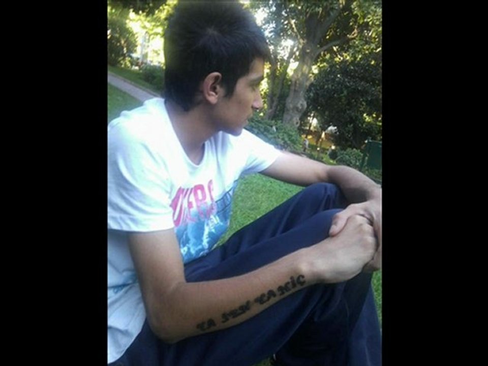 Memet Volkan Ft Halley DreamS Uzaklardasın 2012