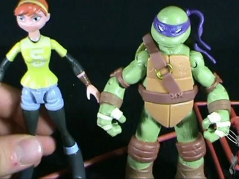 Toy Spot - Playmates Nickelodeon Teenage Mutant Ninja Turtles April O'Neil