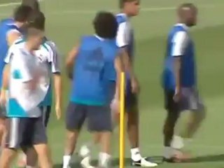 Deportes / Fútbol; Real Madrid, Cristiano no está triste por dinero