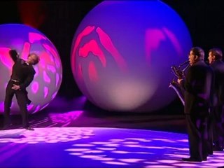 LES DESAXES, Le chef d'orchestre