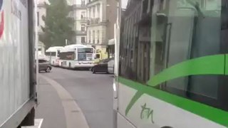 Bouchon de bus le jour de la rentrée scolaire à Nantes