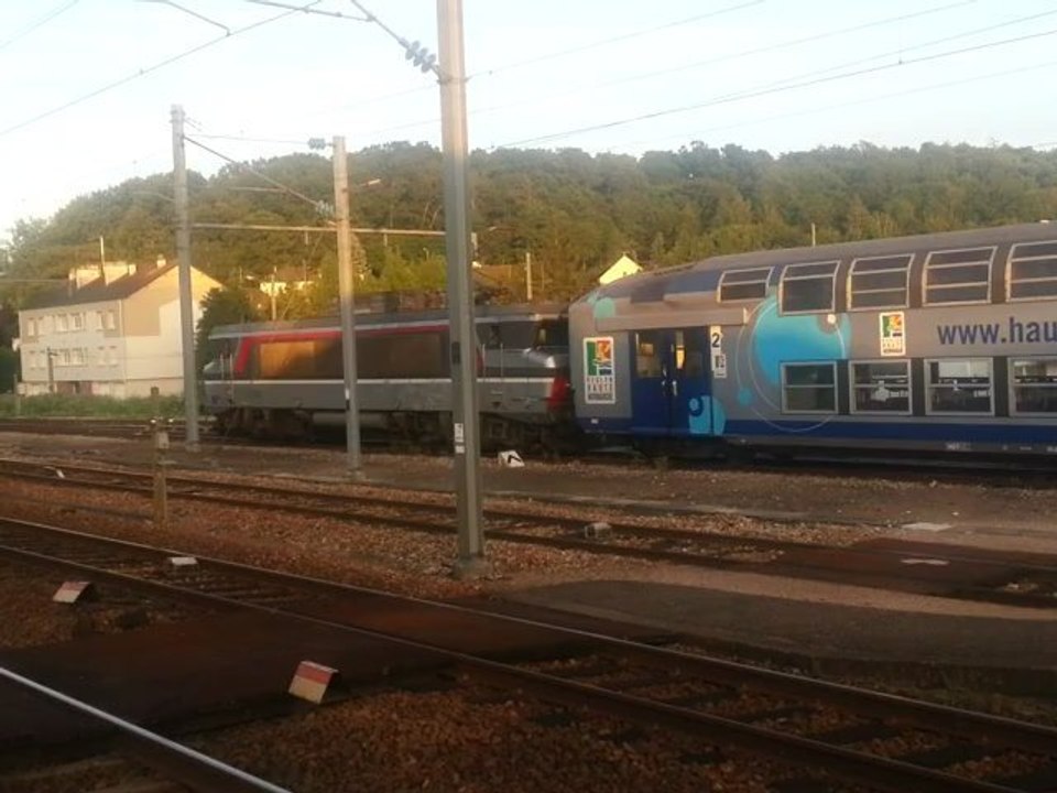 Départ BB15007 + rame VO2N en W