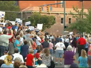 Romney steps up Obama attacks