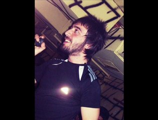 Polemick ft Efsun - Kanatlarım Olsa