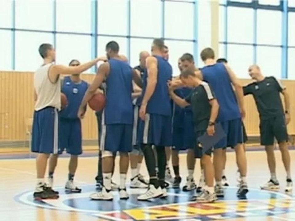 Albert Miralles wird Alba am Brett helfen