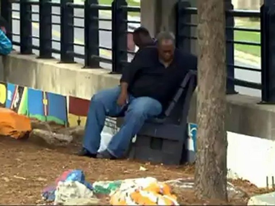 US candidates overlook issue of poverty