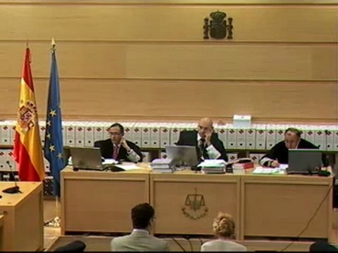 Pericial número 47 (parte 1). Peritos 82663 y 84114 del cuerpo nacional de policÌa. Primera parte del informe 08-2005 sobre an·lisis de documentos de la calle martÌn gaite.