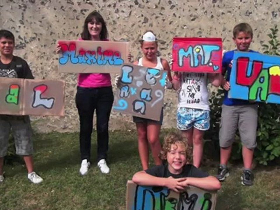 meru :  atelier graffiti au Musée de la Nacre et de la tabletterie