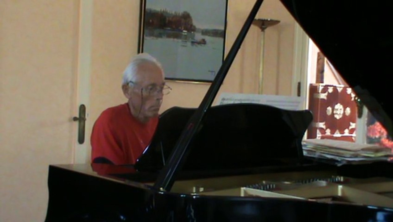 "Amour sans espoir" musique interprétée par le pianiste Gérald Scoquart.