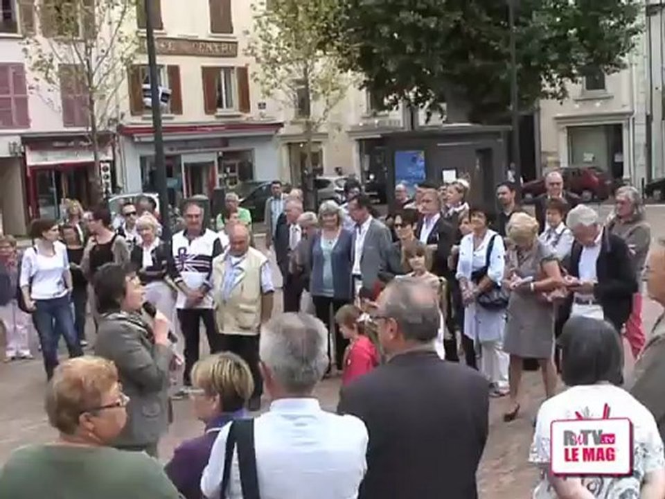 Inauguration fontaine place du marché Roanne