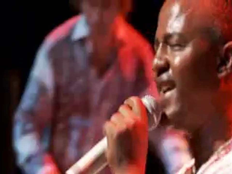 ukandanz "etugela"