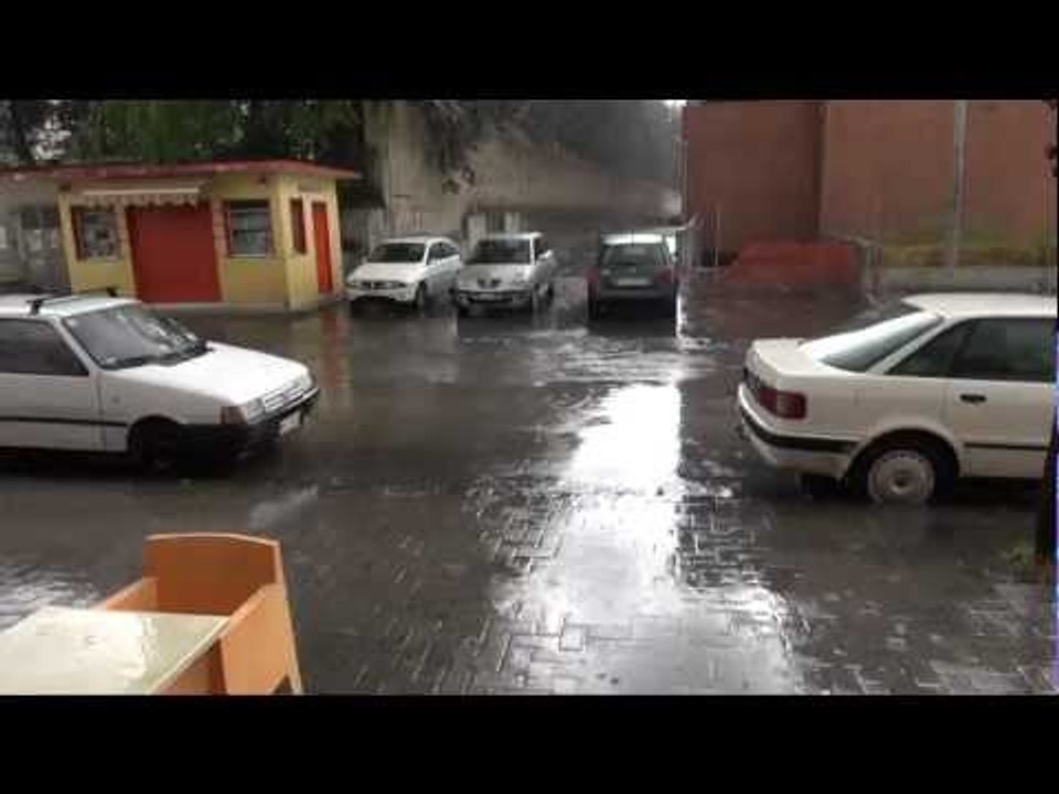 Aversa (CE) - Arriva il maltempo, le strade allagate (04.09.12)