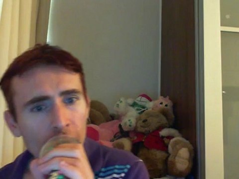 Wiwi égratigne le portugais de Joe Dassin