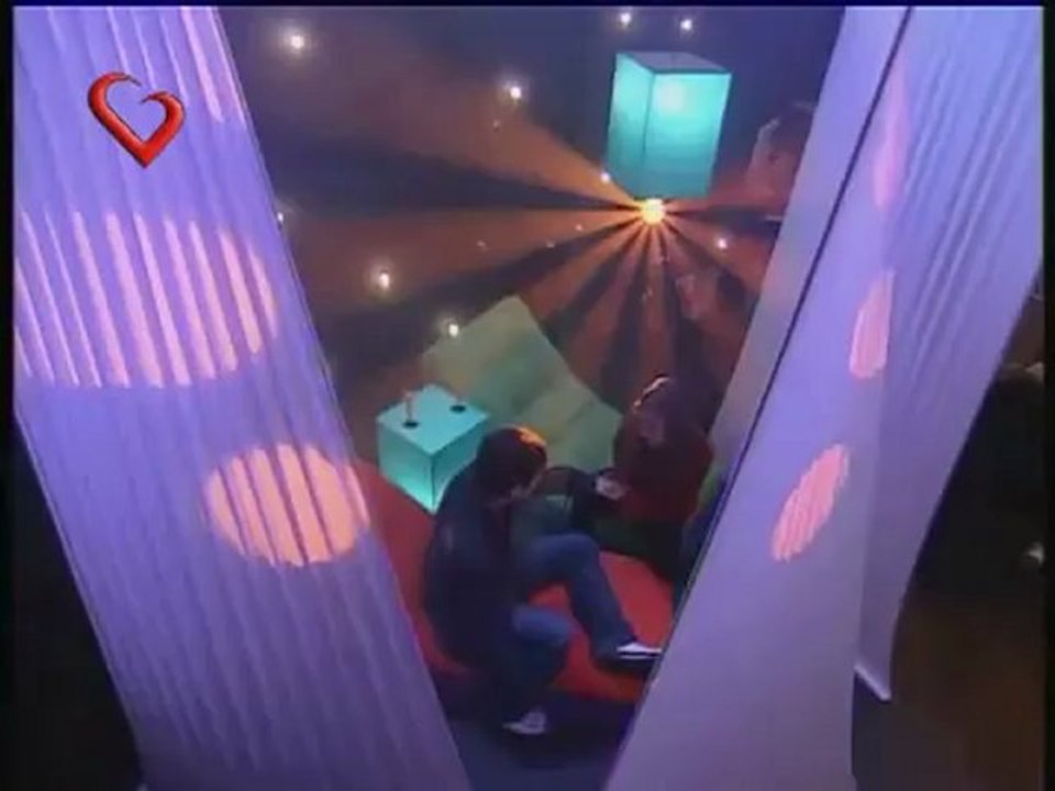 Rebelde Way 74, Mia y Manuel, creciendo juntos