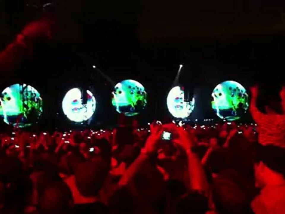 Concert Coldplay Stade de France 2012 : Rihanna