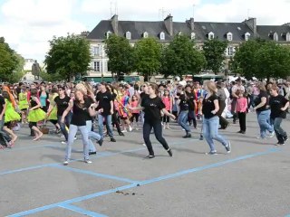 Pondi Parade 2012 MJ Breizh Story Flash Mob