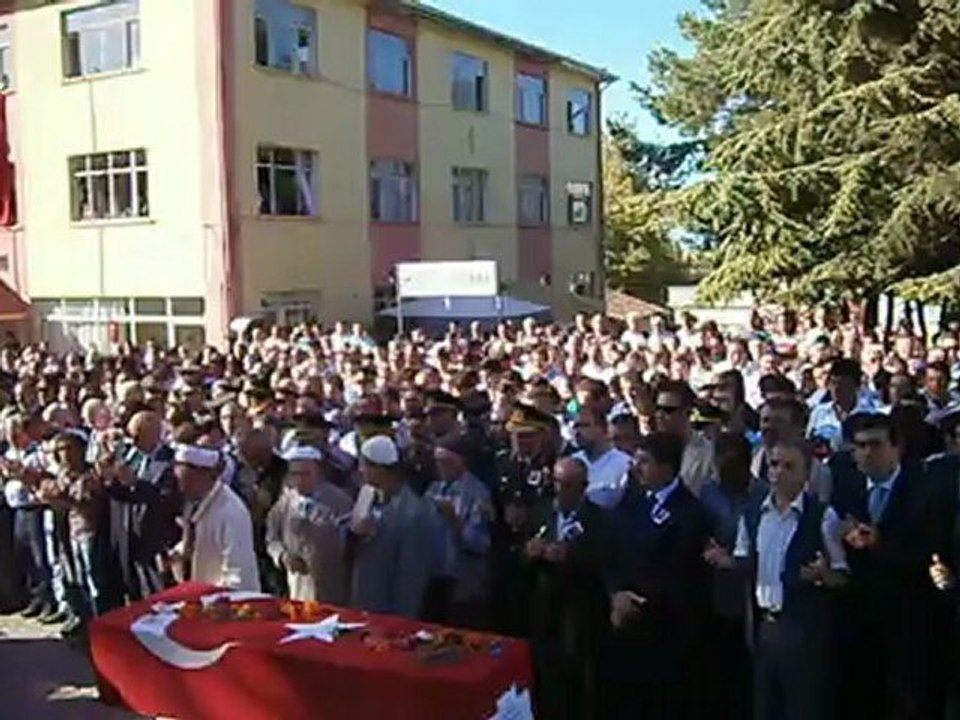 AMASYA ESENÇAY KASABASI ŞEHİT CENAZESİ -  1 - www.haberamasya.com