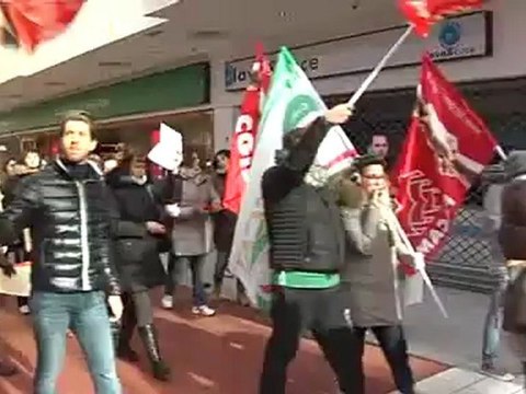 aperture domenicali commesse in piazza