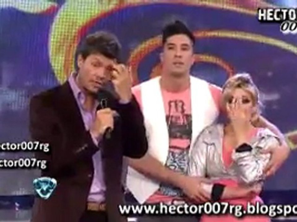 Charlotte Caniggia olvido coreografia de Pop Latino Lloro y Sentencia Bailando 2012