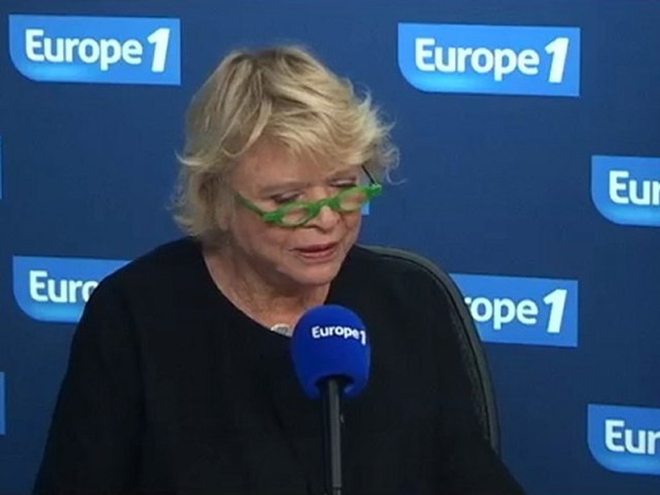 Joly: "excessives" critiques sur Hollande