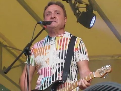 Emile et Images - Plus près des étoiles (extrait 1 - 2012)