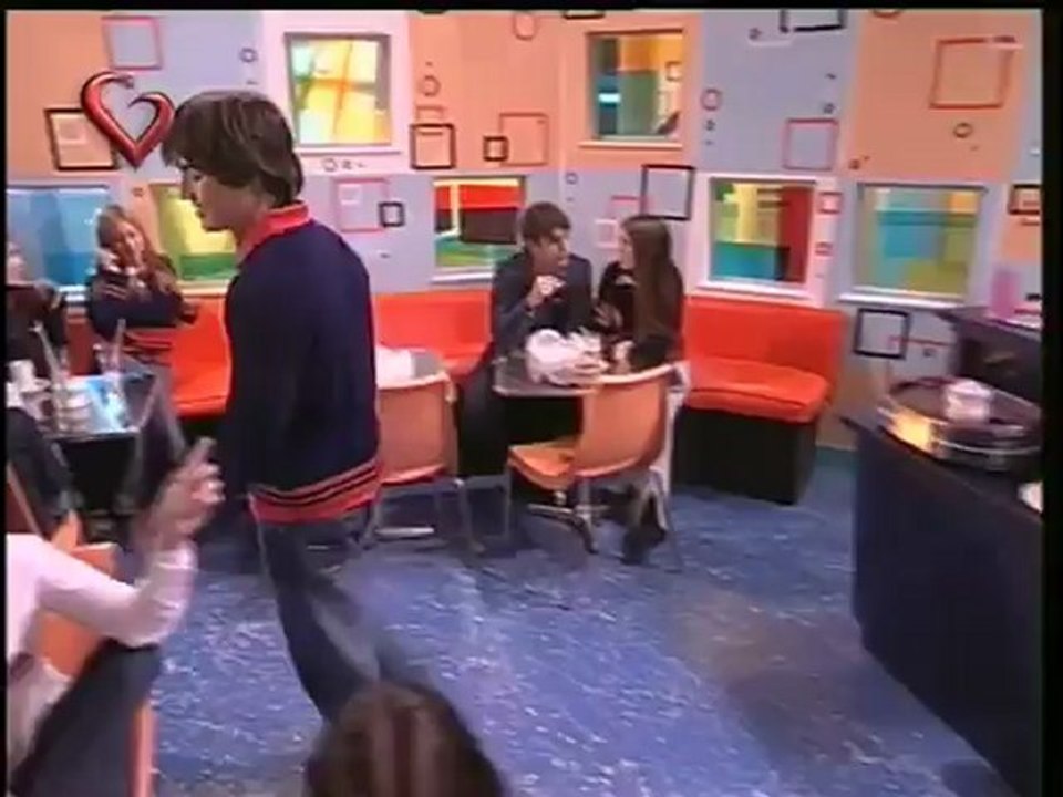 Rebelde Way 90, gimnasia facial