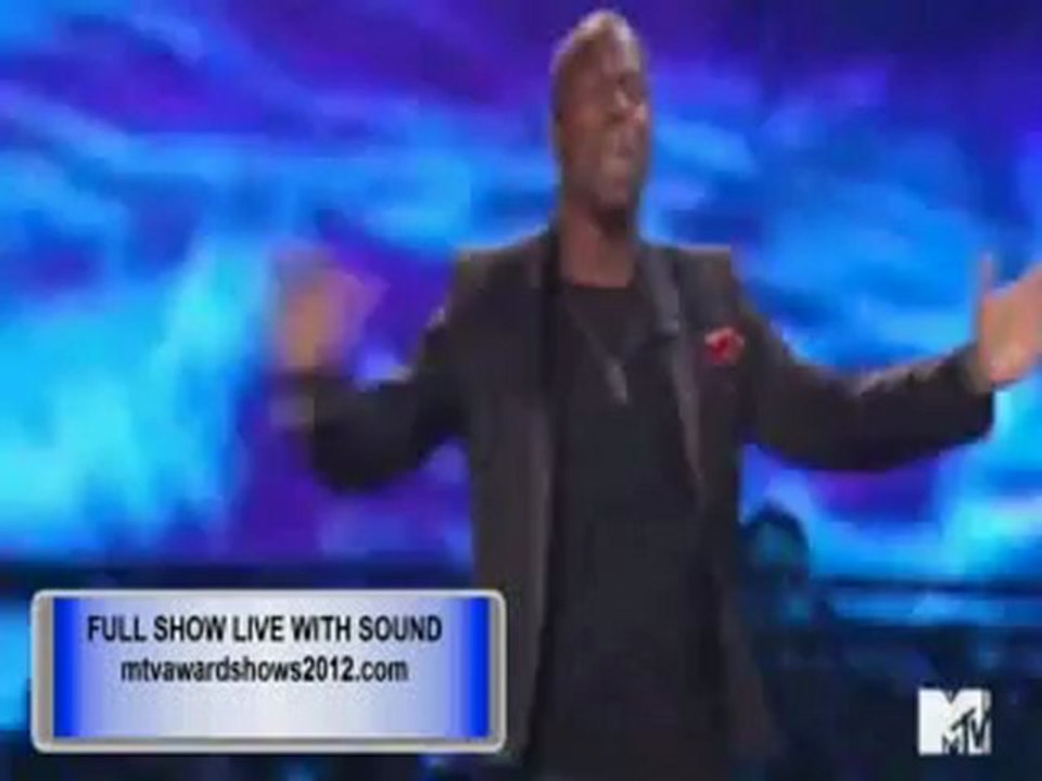 Kevin Hart rips Drake and Chris Brown fight VMA 2012