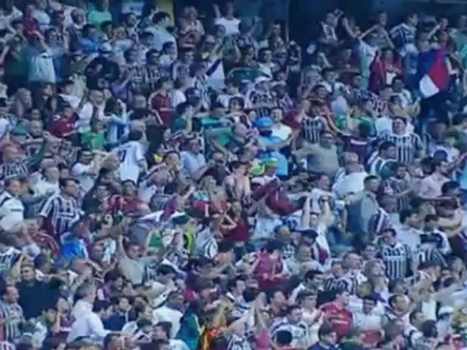 Samuel Rosa segna un gol alla Del Piero per la Flu