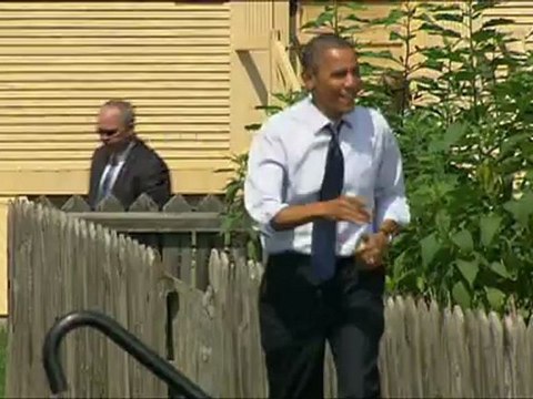 Obama, Romney beat campaign trail after conventions