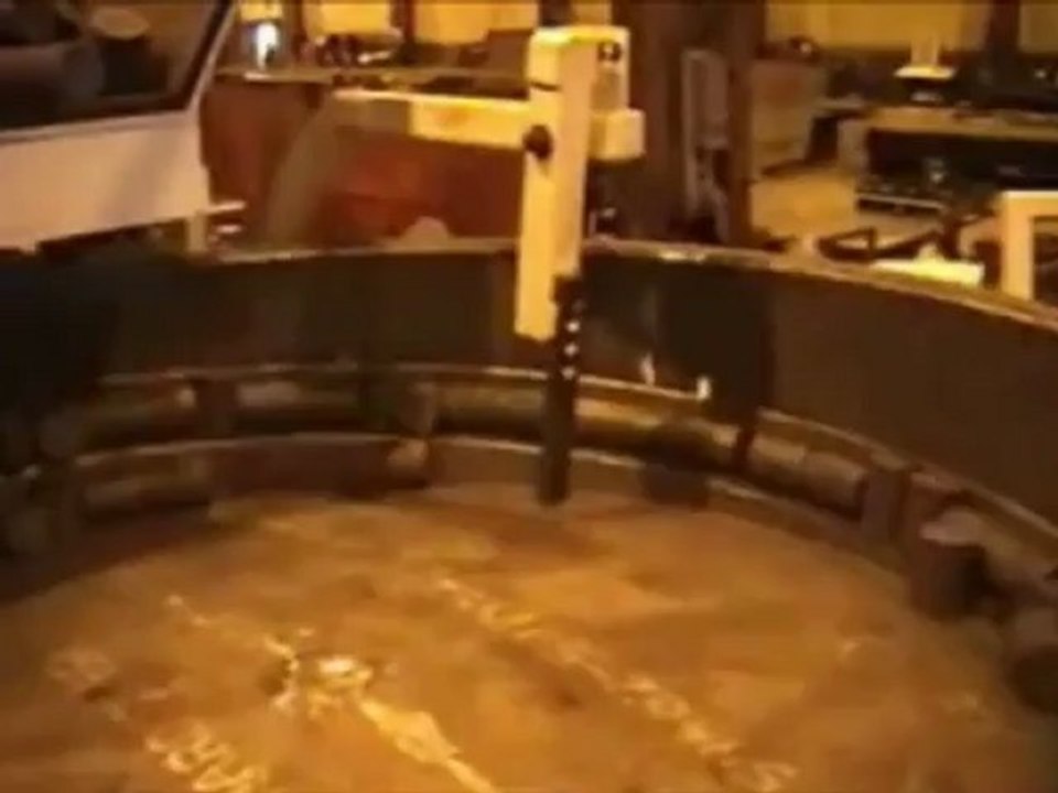 Vibratory Bowl Feeder - General Kinematics