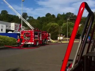 Incendie à Laval aux abattoirs d'Avesnières