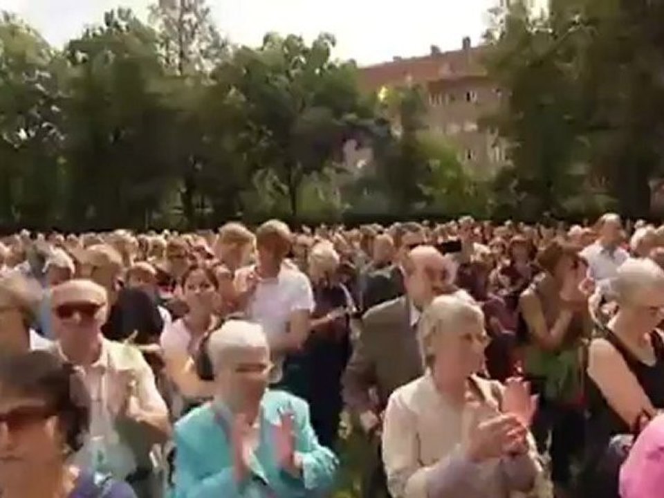 Attack on a rabbi - an anti-semitic assault and the fallout | people