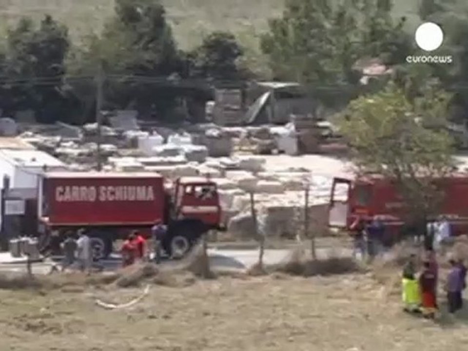 İtalya'da Cessna uçağı düştü