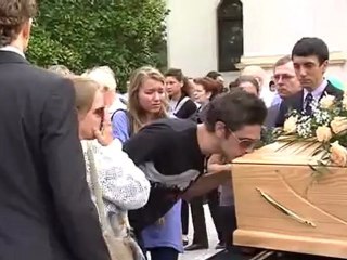 consegnati getta la maschera