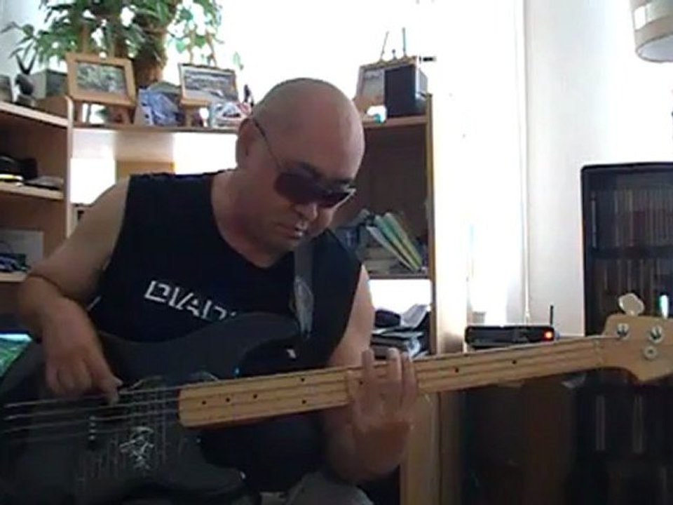 StreetWalking Shakatak basscover2 Bob Roha