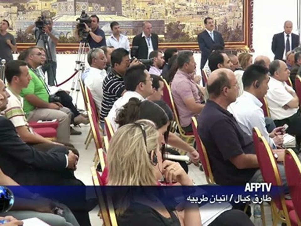 عباس يكلف الحكومة معالجة الازمة الاقتصادية